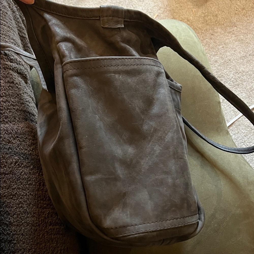 Rough & Tumble Minimal Tote - coal leather - small - Picture 7 of 14